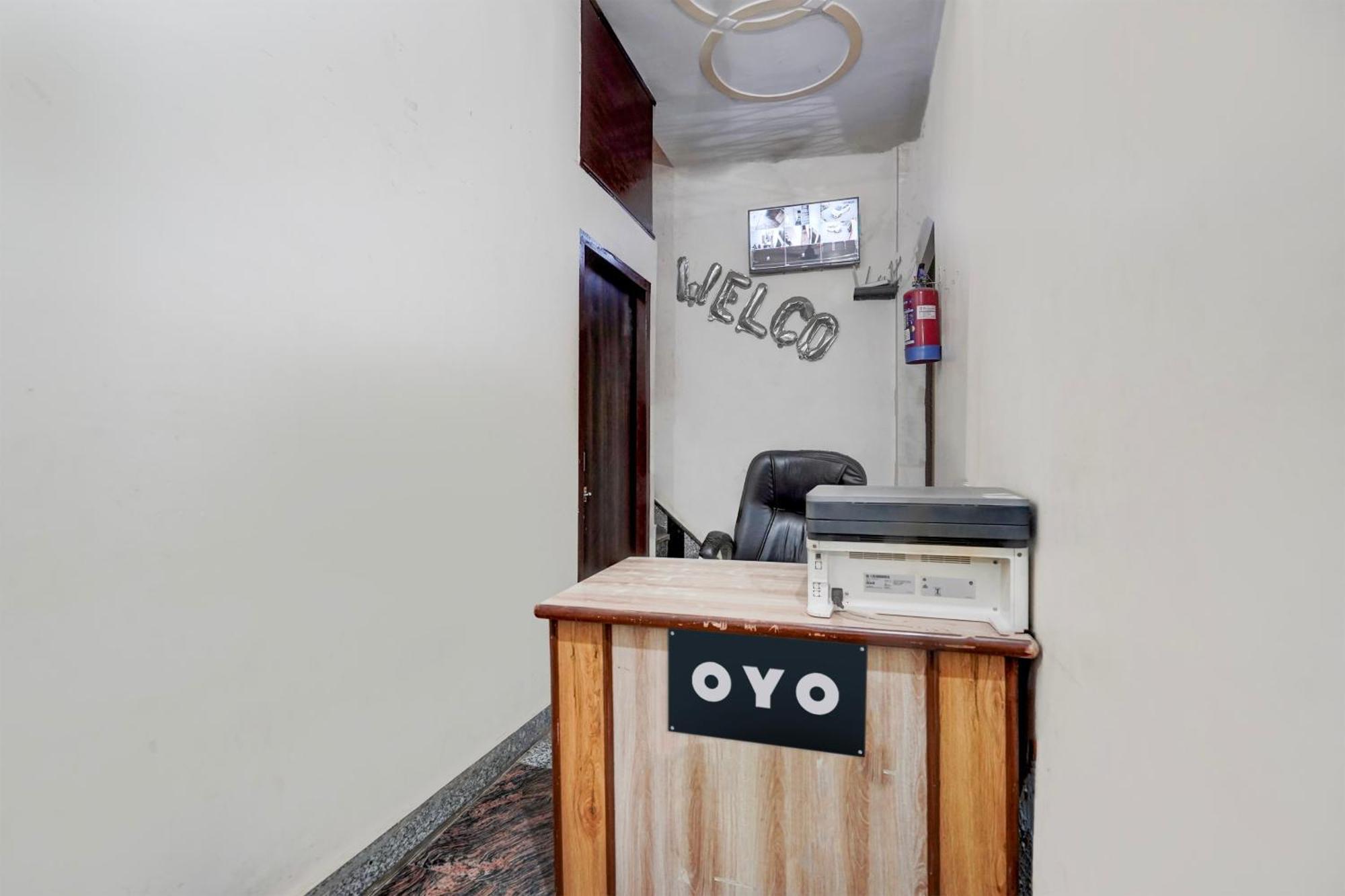 Oyo Hotel Maharaja Palace Мірут Екстер'єр фото