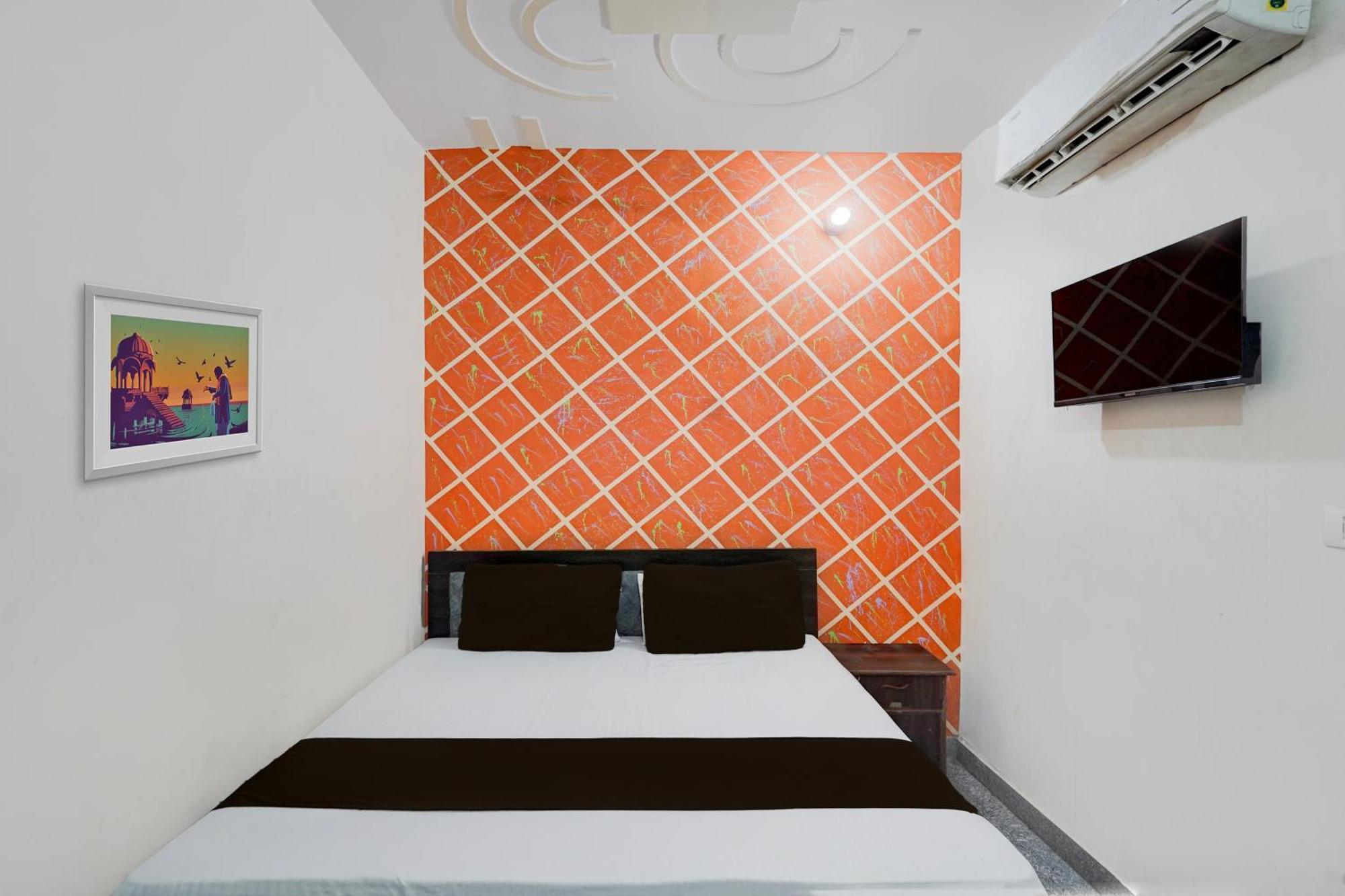 Oyo Hotel Maharaja Palace Мірут Екстер'єр фото